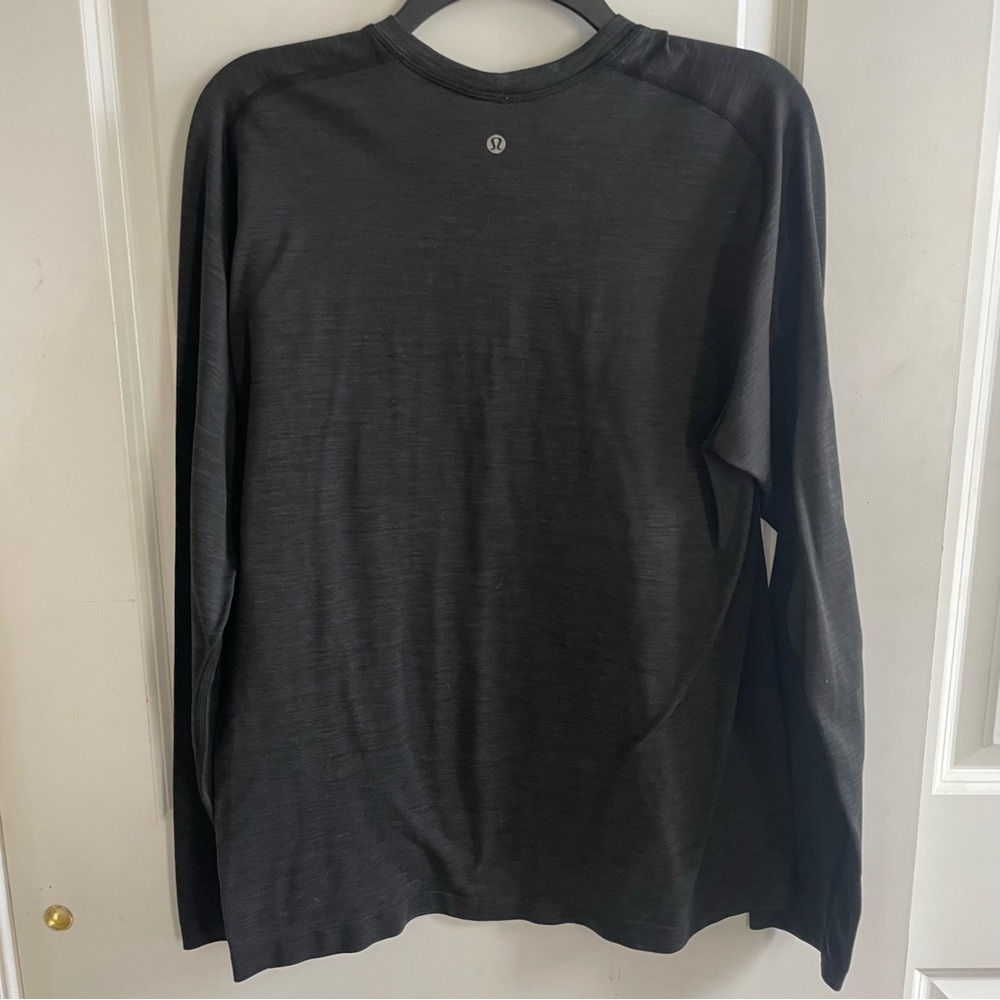 Men’s Lululemon Long Sleeve Tech shirt